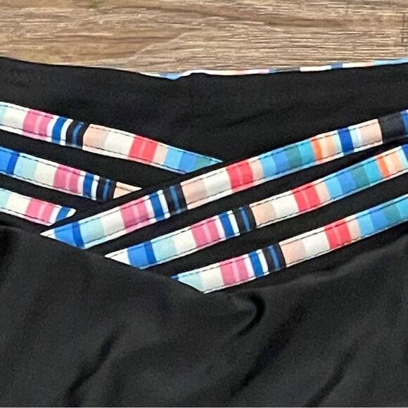 Black and Multicolor Striped Women's Swim Set 2 Piece Halter Neckline Size XL - Picture 9 of 14